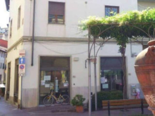 Locale Commerciale in vendita a Samminiatello, Montelupo Fiorentino