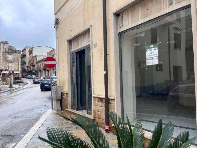 Locale Commerciale in vendita a Montemaggiore Belsito, Sicilia