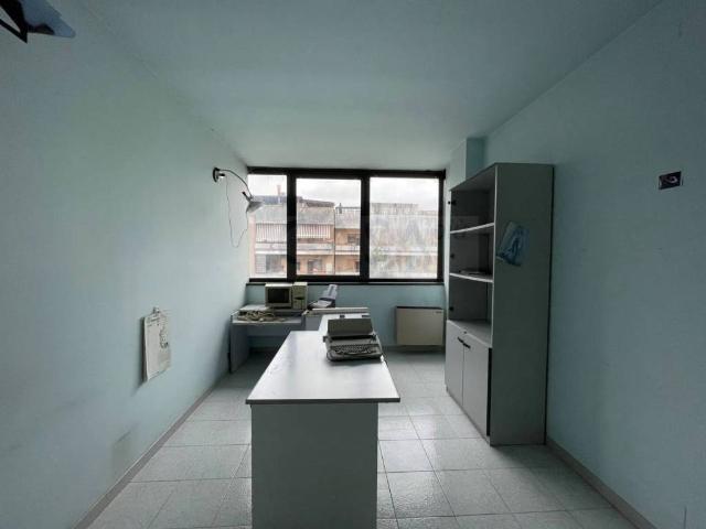 Locale Commerciale in vendita a Marche, Ascoli Piceno