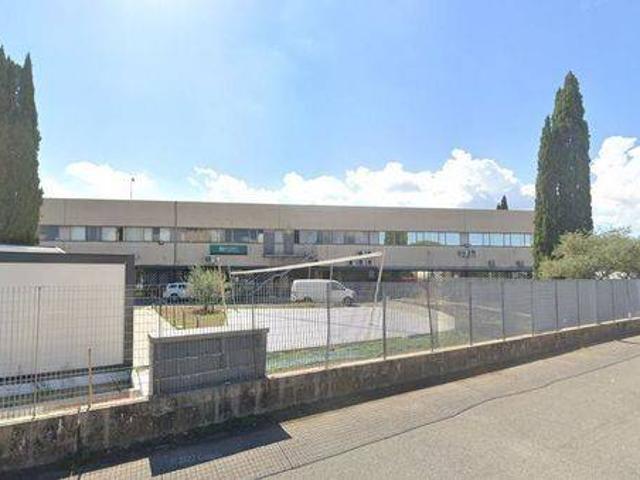 Locale Commerciale in vendita a Monterotondo Scalo, Roma Capitale