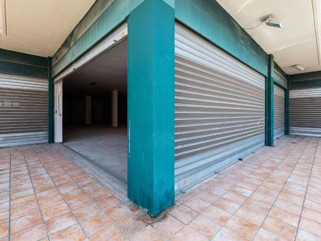 Locale Commerciale in vendita a Monterotondo Scalo, Roma Capitale