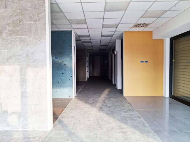 Locale Commerciale in vendita a Monterotondo Scalo, Roma Capitale