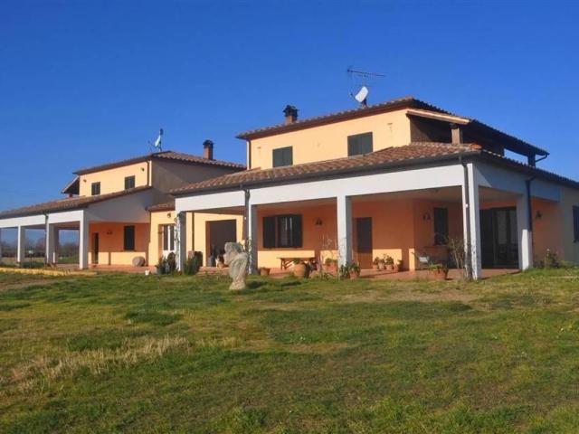 Locale Commerciale in vendita a Casagiustri, Montescudaio