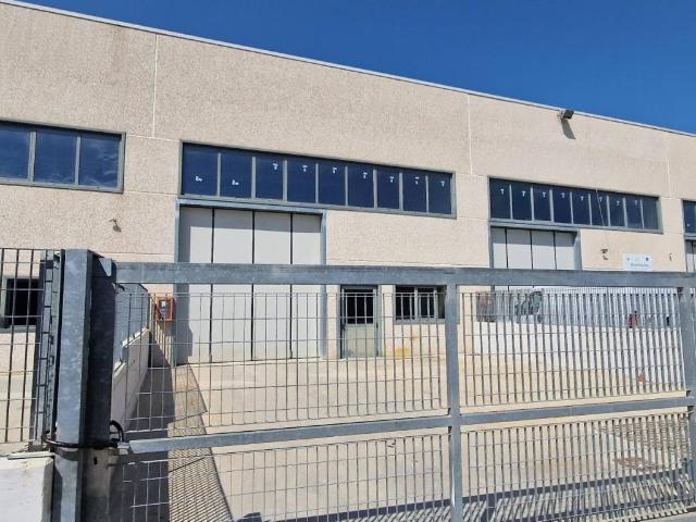 Locale Commerciale in vendita a Montesilvano, Abruzzo