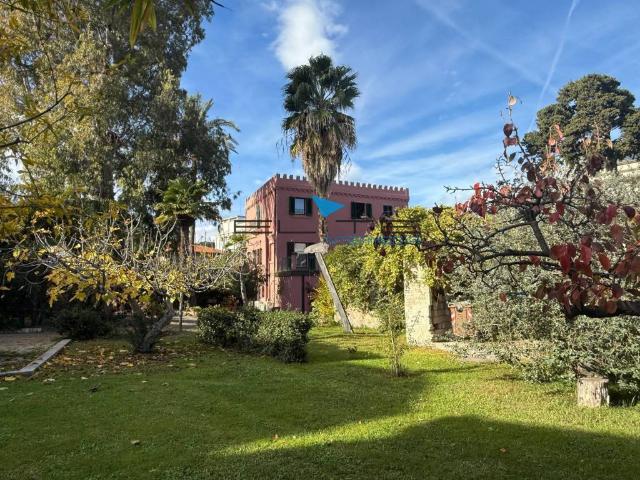 Villa Indipendente in vendita a Montesilvano, Abruzzo