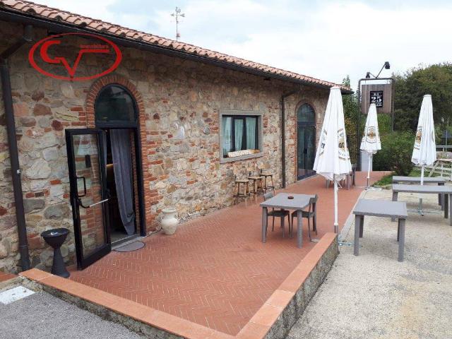 Locale Commerciale in vendita a Bucine, Toscana