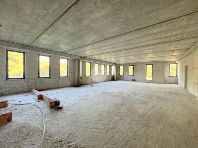 Locale Commerciale in vendita a Comunità montana del Sebino bresciano, Monticelli Brusati