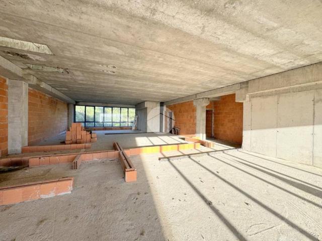 Locale Commerciale in vendita a Comunità montana del Sebino bresciano, Monticelli Brusati