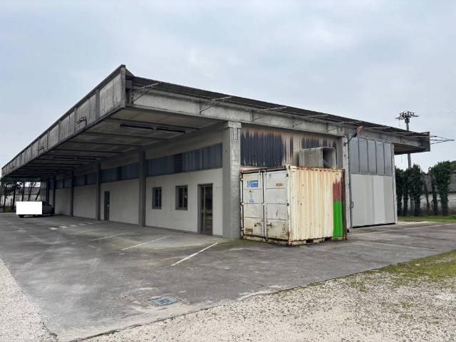 Locale Commerciale in vendita a Vighizzolo, Montichiari