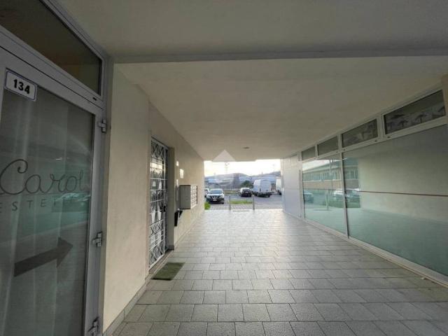 Locale Commerciale in vendita a Montichiari, Lombardia