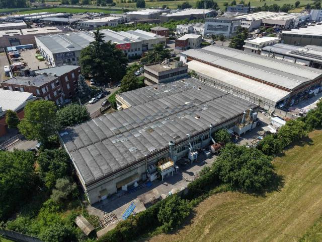 Locale Commerciale in vendita a San Donato, Monza