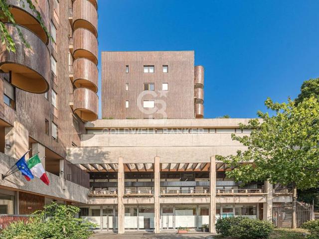 Locale Commerciale in vendita a San Carlo, Monza