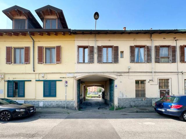 Locale Commerciale in vendita a San Rocco, Monza