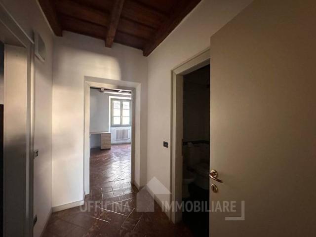 Locale Commerciale in vendita a Morbegno, Lombardia