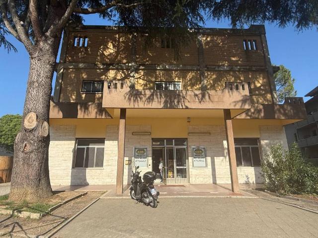 Locale Commerciale in vendita a Morciano Di Romagna, Reggio Emilia