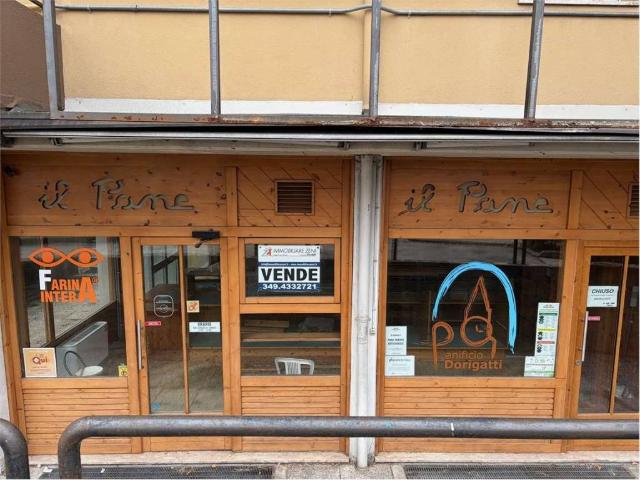 Locale Commerciale in vendita a Comunità della Vallagarina, Mori