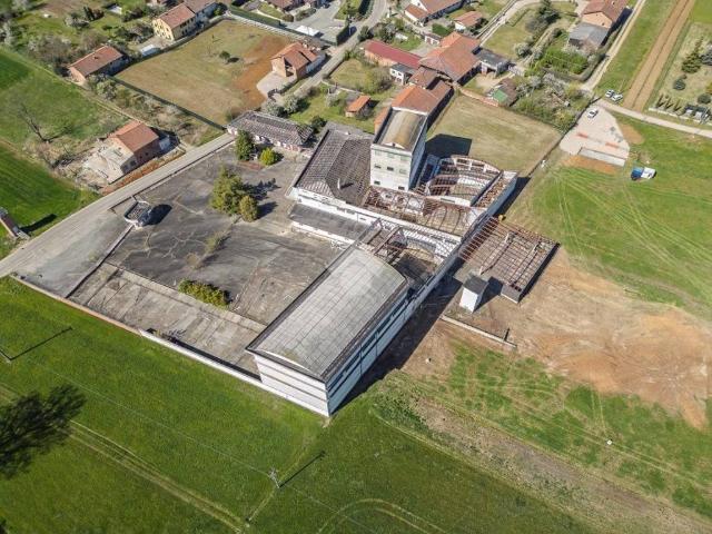 Locale Commerciale in vendita a Bausone, Moriondo Torinese
