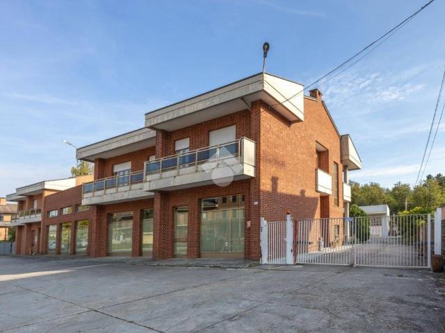 Locale Commerciale in vendita a Piemonte, Torino