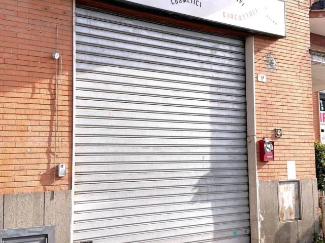 Locale Commerciale in vendita a Roma Capitale, Lazio