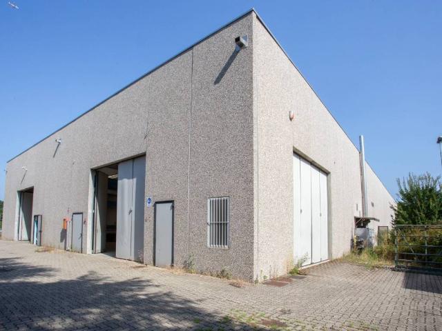 Locale Commerciale in vendita a Mornago, Lombardia