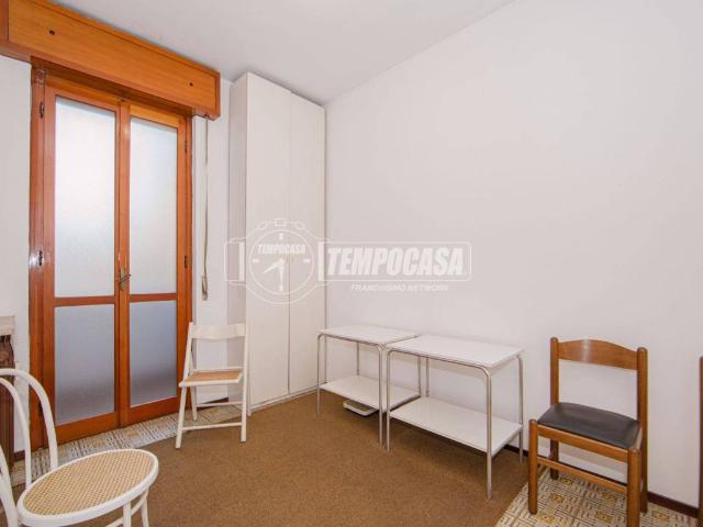 Locale Commerciale in vendita a Mortara, Lombardia