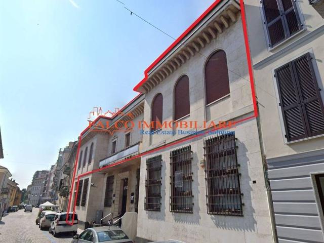 Locale Commerciale in vendita a Mortara, Lombardia