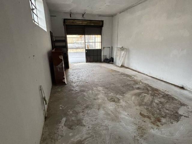 Locale Commerciale in vendita a Mortara, Lombardia
