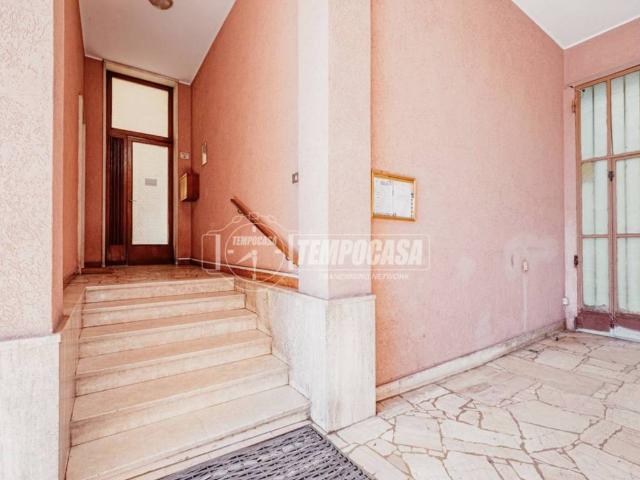 Locale Commerciale in vendita a Mortara, Lombardia