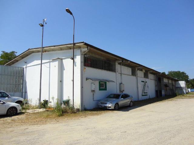 Locale Commerciale in vendita a Molino Faenza, Mortara