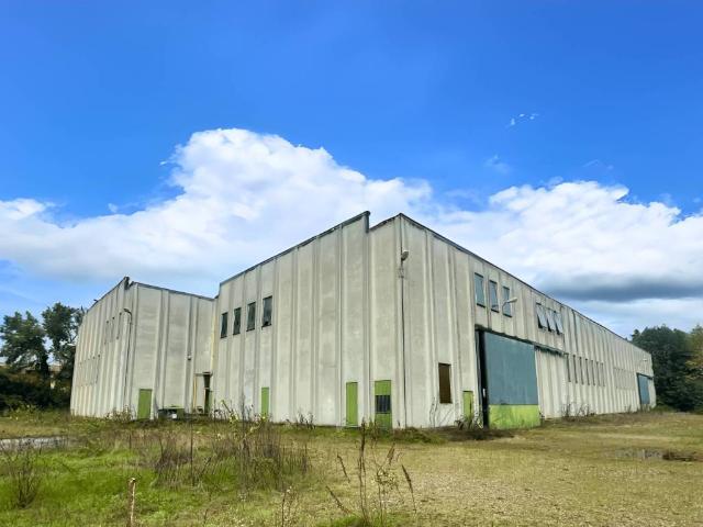 Locale Commerciale in vendita a Motta Visconti, Lombardia