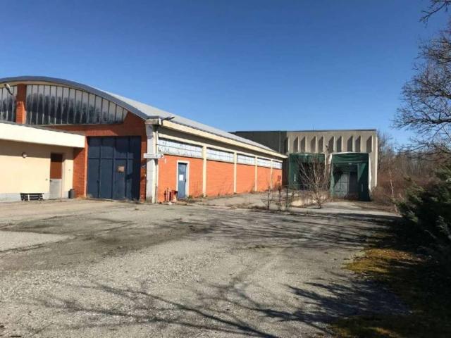 Locale Commerciale in vendita a Piemonte, Biella