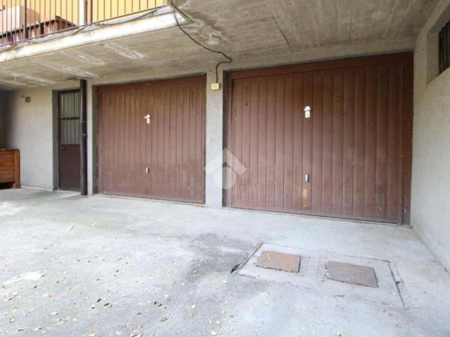 Locale Commerciale in vendita a Dorotina, Mozzo