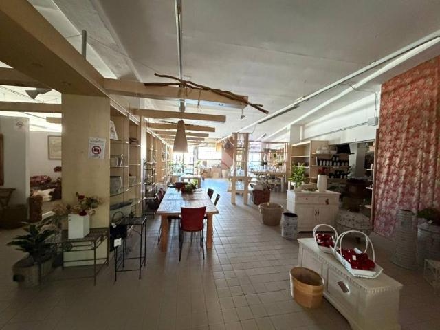 Locale Commerciale in vendita a Aquilinia / Žavlje, Muggia / Milje