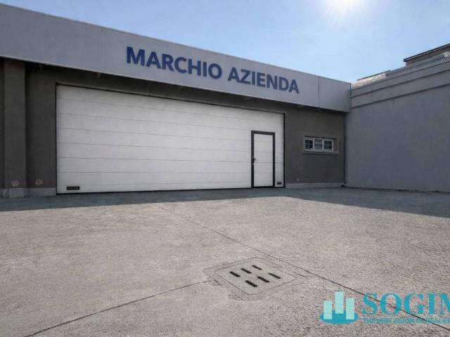 Locale Commerciale in vendita a San Carlo, Muggiò