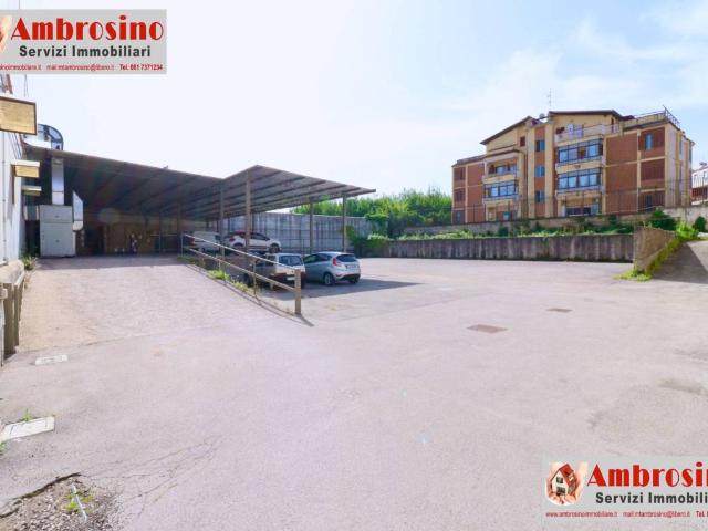 Locale Commerciale in vendita a Mugnano Di Napoli, Campania
