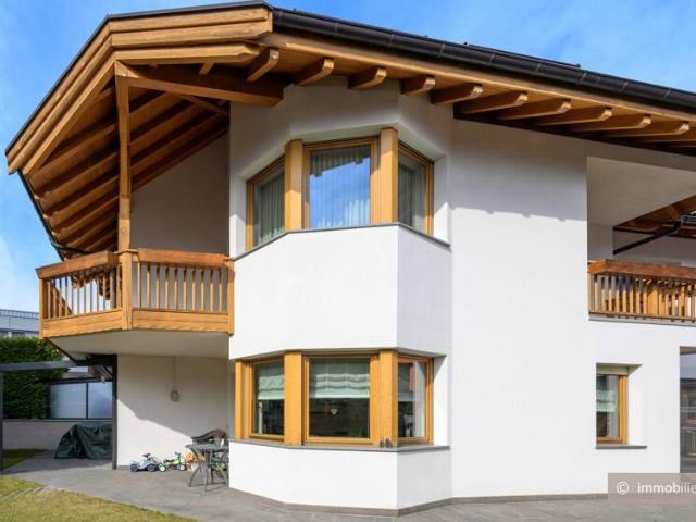 Locale Commerciale in vendita a Burggrafenamt - Burgraviato, Nalles - Nals