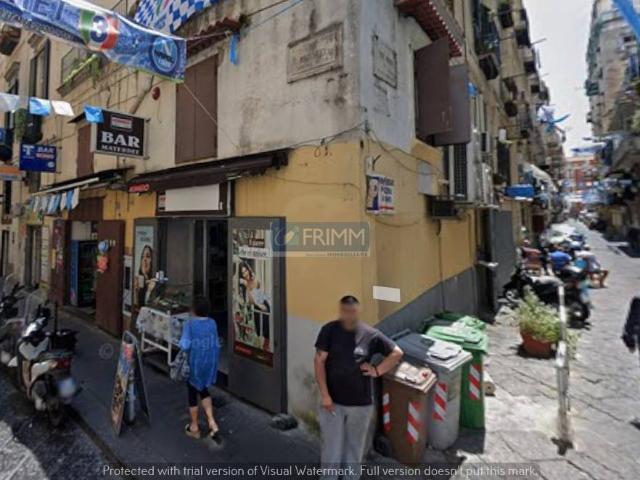 Locale Commerciale in vendita a Municipalità 3, Campania