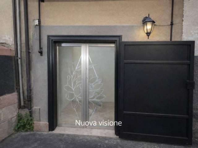 Locale Commerciale in vendita a Municipalità 7, Campania