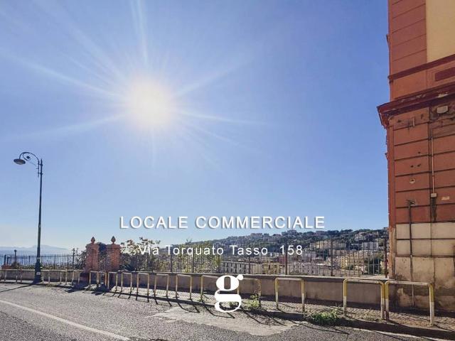Locale Commerciale in vendita a Municipalità 1, Campania