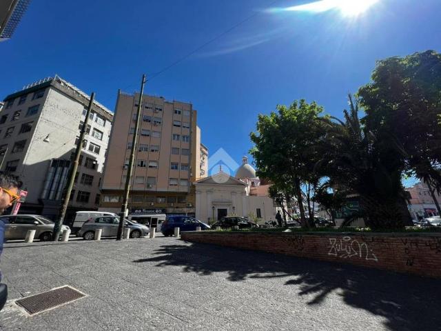 Box in vendita a Napoli