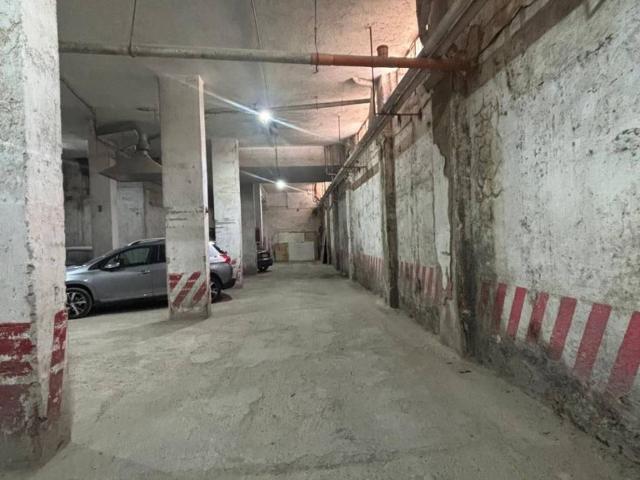 Locale Commerciale in vendita a Municipalità 7, Miano