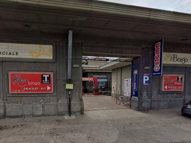 Locale Commerciale in vendita a Botteghelle, Campania
