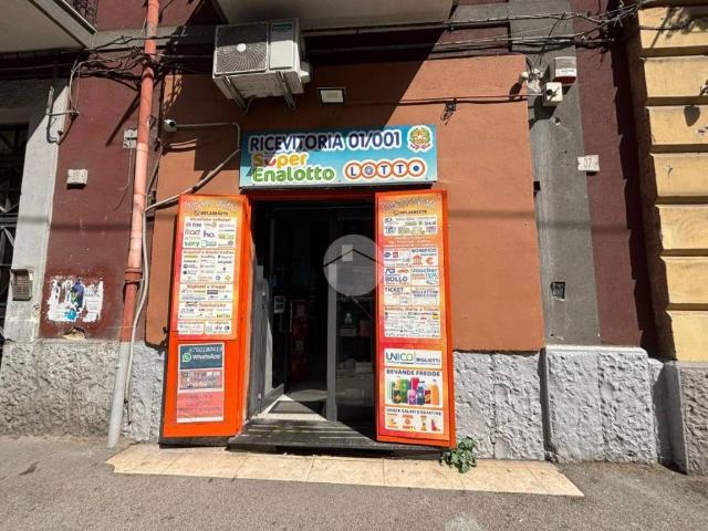 Locale Commerciale in vendita a Municipalità 4, Arenaccia