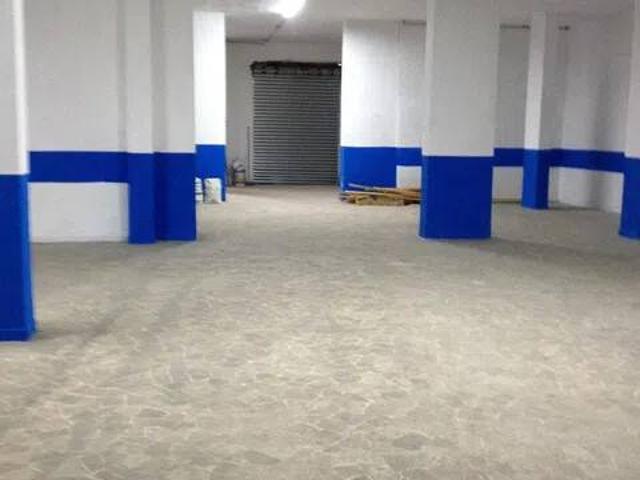 Locale Commerciale in vendita a Municipalità 2, Mercato