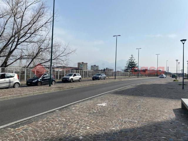 Locale Commerciale in vendita a Municipalità 6, Napola
