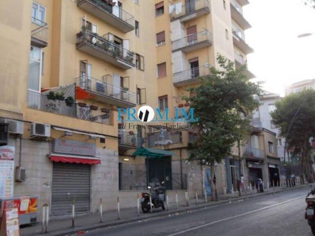 Locale Commerciale in vendita a Santa Croce, Campania