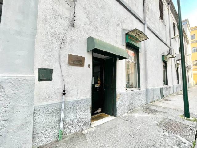 Locale Commerciale in vendita a Municipalità 4, Arenaccia