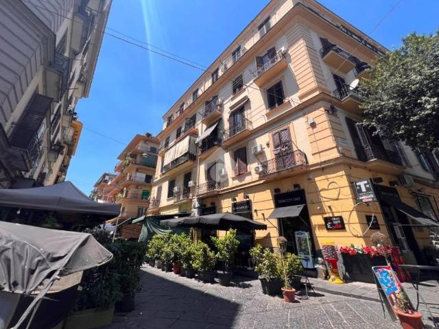 Locale Commerciale in vendita a Municipalità 4, Borgo Sant'antonio Abate