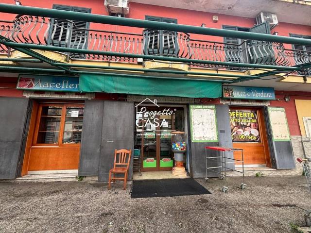 Locale Commerciale in vendita a Municipalità 6, Campania
