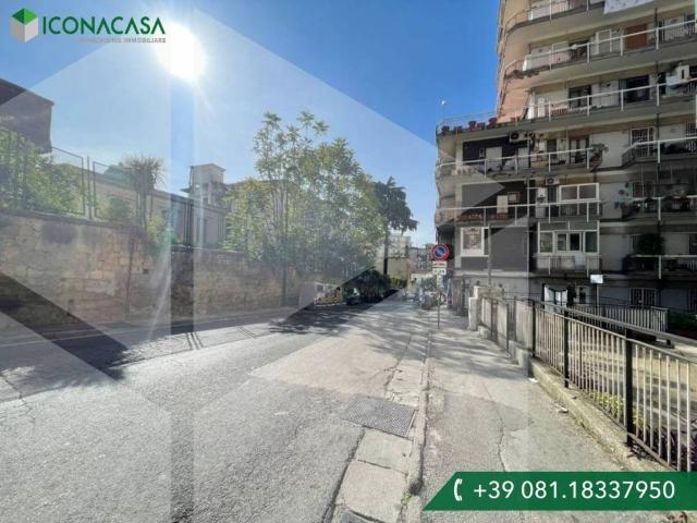 Locale Commerciale in vendita a Municipalità 5, Campania